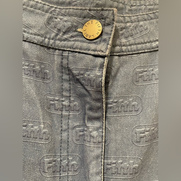 The Fifth Label - Picture 3 of 7